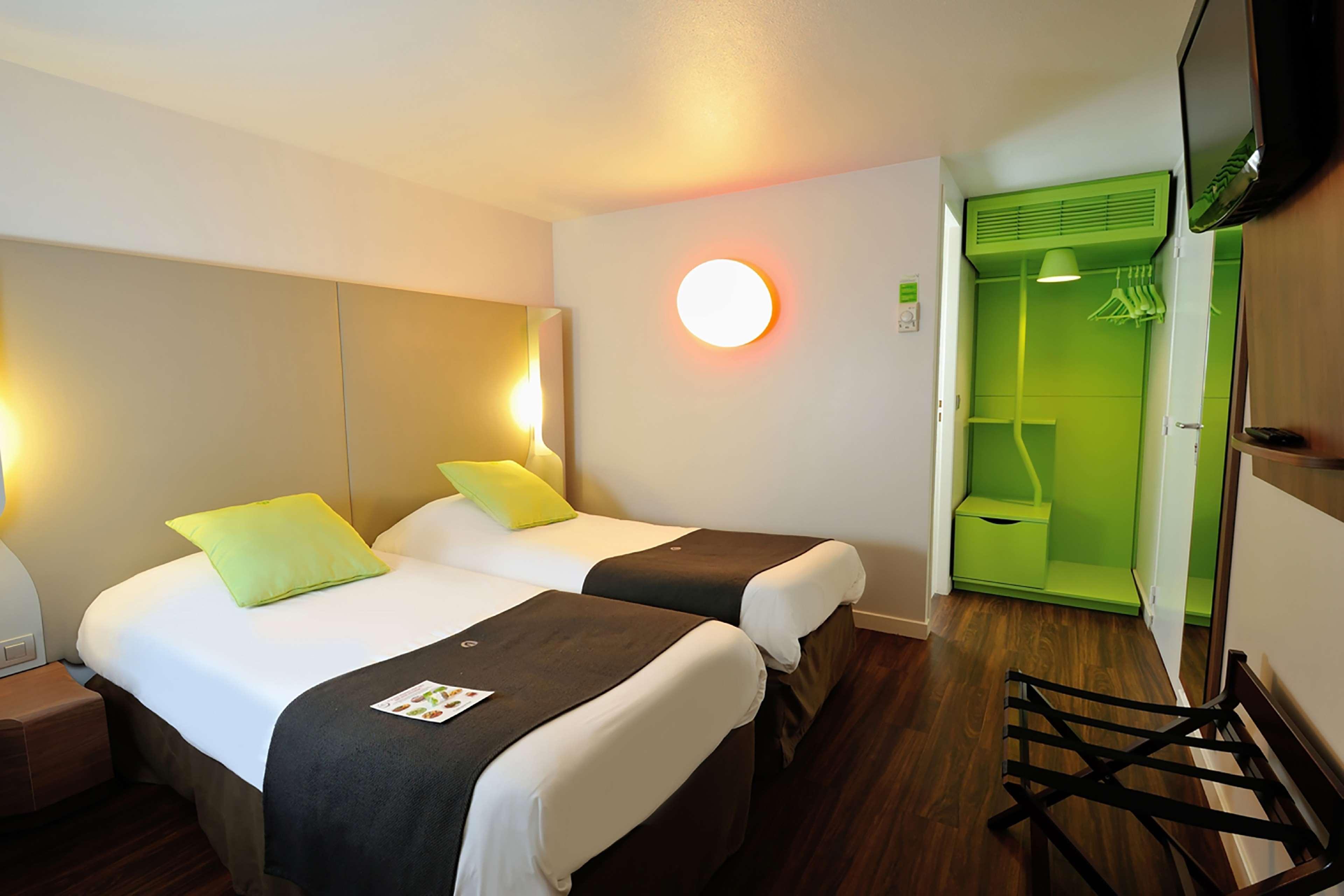 B&B Hotel Roissy - Saint Witz Ex-Campanile Roissy - Saint Witz Exterior foto
